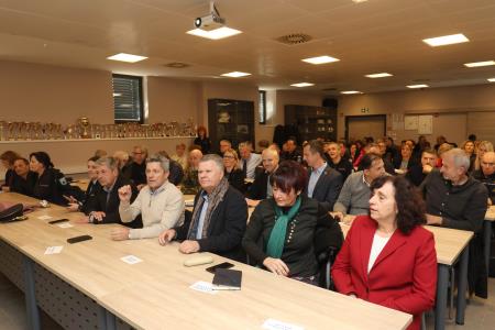 RAZŠIRJENA SEJA ŠTABA CIVILNE ZAŠČITE ZA NOTRANJSKO 03 FOTO LJUBO VUKELIČ